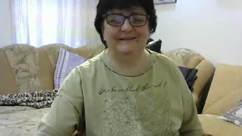 Snapshot of isxloves chatting on May 2026 11:17:02 AM IsXLoves online show from May 2026 11:17:02 AM