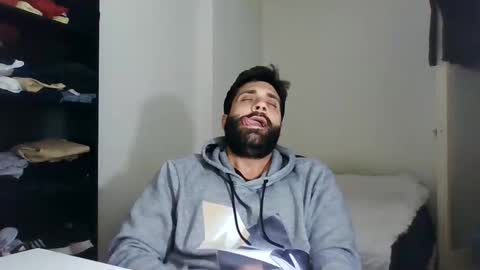 Snapshot of italianboybcn chatting on March 2025 05:36:02 PM italianboybcn online show from March 2025 05:36:02 PM