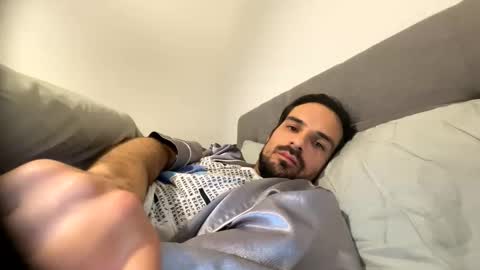 italianoincam89 online show from February 2026 02:01:02 AM