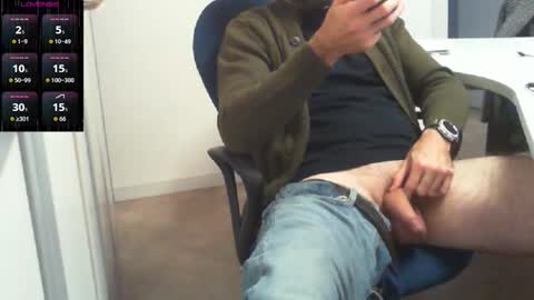 Alex online show from October 2025 03:35:02 PM