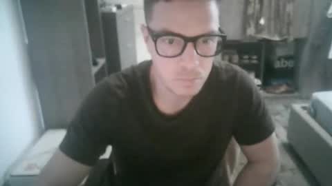 Snapshot of italianslavexoxo chatting on February 2026 08:04:02 AM S online show from February 2026 08:04:02 AM