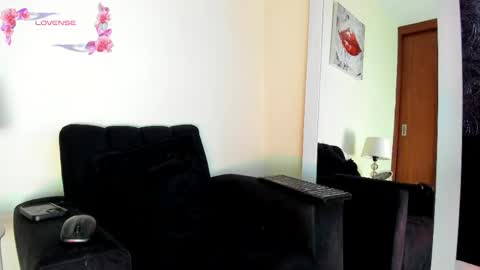 Angelica online show from April 2026 06:27:01 PM