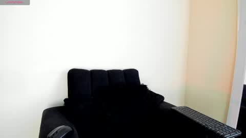 Snapshot of its__angelica_ chatting on June 2026 06:25:02 PM Angelica online show from June 2026 06:25:02 PM