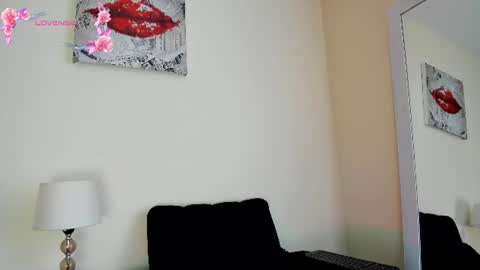 Snapshot of its__angelica_ chatting on July 2026 06:56:01 PM Angelica online show from July 2026 06:56:01 PM