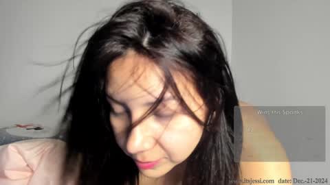 Jessi online show from December 2024 07:27:02 PM