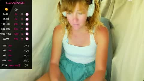 Lily online show from September 2025 02:03:02 AM