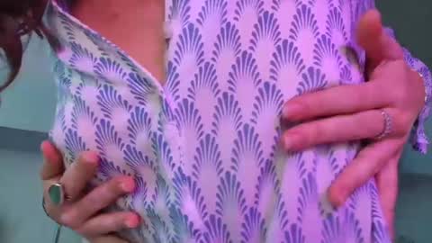 Snapshot of itsallaboutenergy___ chatting on December 2024 10:28:02 PM Next Stream Tuesday 123 Around 2 PM EST online show from December 2024 10:28:02 PM