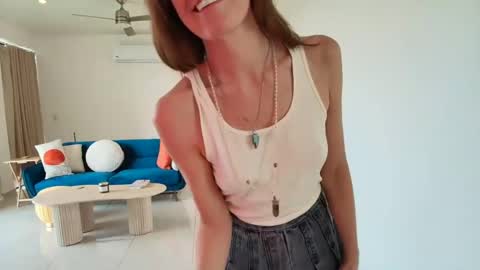 Snapshot of itsallaboutenergy___ chatting on January 2025 03:20:01 PM Next Stream Tuesday 123 Around 2 PM EST online show from January 2025 03:20:01 PM