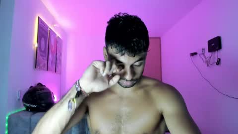 Snapshot of itsgeo1111 chatting on March 2025 03:05:02 AM CALL ME GEO online show from March 2025 03:05:02 AM