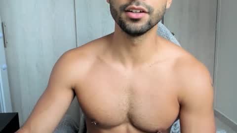 Snapshot of itsgeo1111 chatting on September 2025 10:14:02 PM CALL ME GEO online show from September 2025 10:14:02 PM