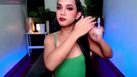 Sofia online show from October 2025 07:38:01 AM