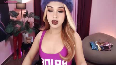 Sofia online show from November 2025 03:03:01 PM