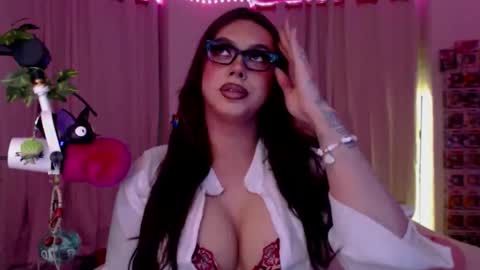 Nicki Foxx online show from January 2026 02:47:02 AM