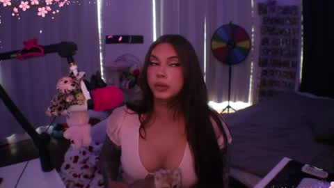 Nicki Foxx online show from June 2026 10:26:01 PM