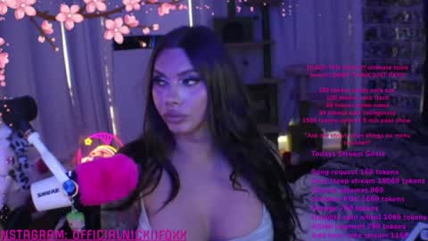 Nicki Foxx online show from June 2026 11:31:02 PM