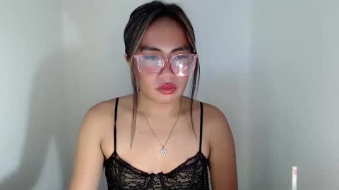 itsurgil_kloeh online show from November 2025 07:09:01 AM