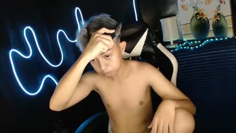 Snapshot of itsyourcummerboy_xx chatting on June 2026 01:46:01 PM Kyle online show from June 2026 01:46:01 PM
