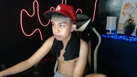 Snapshot of itsyourcummerboy_xx chatting on June 2026 03:24:02 PM Kyle online show from June 2026 03:24:02 PM
