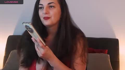 Snapshot of itsyourlady chatting on December 2024 11:11:02 AM Melissa Khaan online show from December 2024 11:11:02 AM