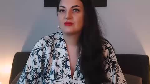 Snapshot of itsyourlady chatting on December 2024 12:45:02 PM Melissa Khaan online show from December 2024 12:45:02 PM