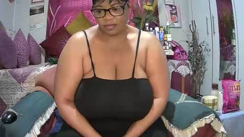 itumeleng74 online show from September 2025 06:02:01 AM