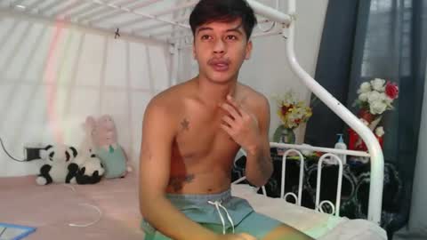 Snapshot of itzme_jhonfred chatting on April 2026 01:29:02 AM Jhonfred online show from April 2026 01:29:02 AM