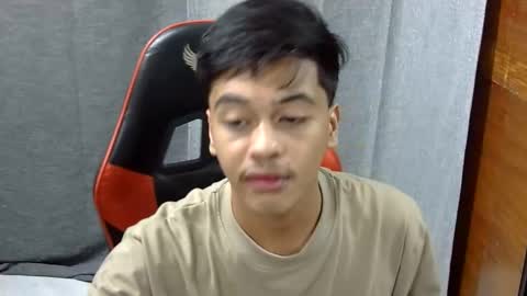 Snapshot of itzme_jhonfred chatting on April 2026 03:53:01 PM Jhonfred online show from April 2026 03:53:01 PM