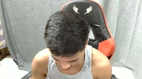 Snapshot of itzme_jhonfred chatting on May 2026 07:42:02 PM Jhonfred online show from May 2026 07:42:02 PM