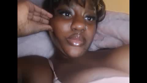 itzmocha online show from September 2025 02:35:01 AM