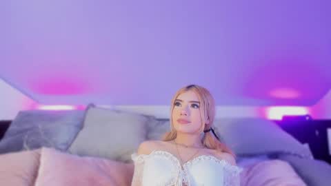 Snapshot of ivahna_kiss chatting on May 2026 07:55:02 PM ivahna_kiss online show from May 2026 07:55:02 PM