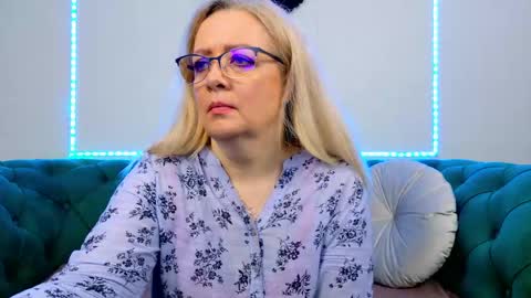 ivanacharm online show from June 2026 03:19:02 AM