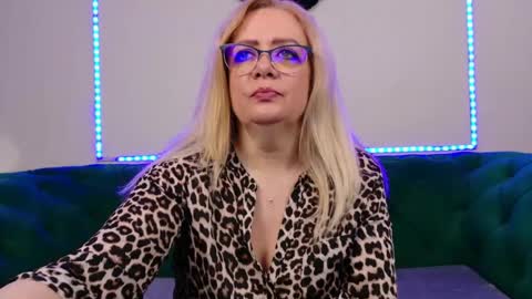 Snapshot of ivanacharm chatting on June 2026 03:20:02 AM ivanacharm online show from June 2026 03:20:02 AM