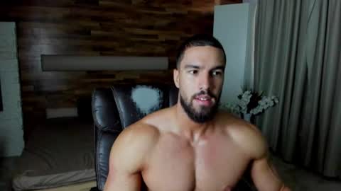 Snapshot of ivanhydee chatting on July 2026 04:17:02 AM IvanHydee online show from July 2026 04:17:02 AM