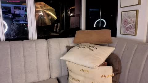 Ivanna West online show from January 2026 10:06:01 AM