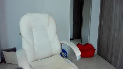 Snapshot of ivannasaenzcute chatting on February 2025 12:30:01 AM Ivanna online show from February 2025 12:30:01 AM