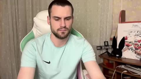 iveran online show from November 2025 07:01:02 PM