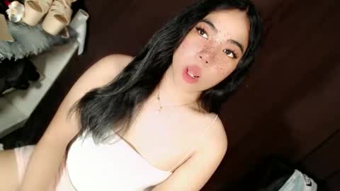 ivory_delight online show from June 2026 05:07:01 AM