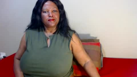 Snapshot of ivorytits48 chatting on June 2026 05:46:01 AM IVORYTITS48 online show from June 2026 05:46:01 AM