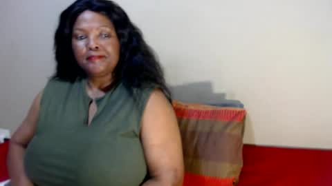 Snapshot of ivorytits48 chatting on July 2026 06:09:01 AM IVORYTITS48 online show from July 2026 06:09:01 AM