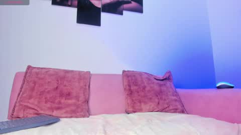 IVVY online show from February 2025 07:21:01 PM