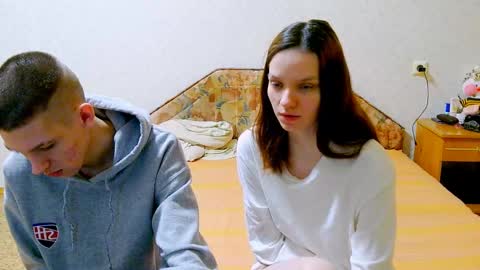 Ivy and Lester online show from March 2025 06:00:01 PM