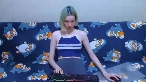 Ivy and Lester online show from July 2026 09:28:02 PM