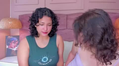 Snapshot of ivy_and_molly chatting on March 2025 11:51:01 AM Ivy and Molly online show from March 2025 11:51:01 AM