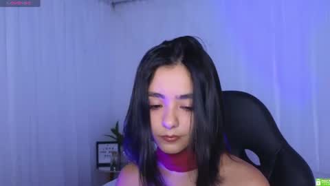 Snapshot of ivy_gail chatting on July 2026 05:44:01 AM IVY online show from July 2026 05:44:01 AM