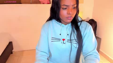 i v y  b l i s s online show from December 2024 12:16:01 PM