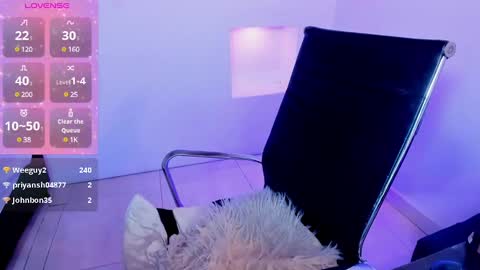 i v y  b l i s s online show from February 2025 05:58:01 PM