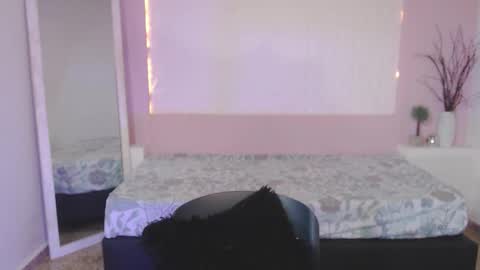 i v y  b l i s s online show from March 2026 04:45:02 AM