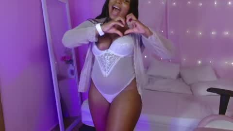 Snapshot of ivybliss8 chatting on May 2026 06:19:02 AM i v y b l i s s online show from May 2026 06:19:02 AM
