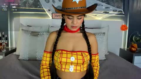 ivyellis online show from October 2025 12:17:02 PM