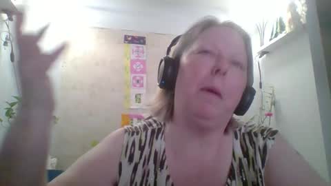 Snapshot of ivyjane3522 chatting on April 2026 12:33:01 PM ivyjane3522 online show from April 2026 12:33:01 PM